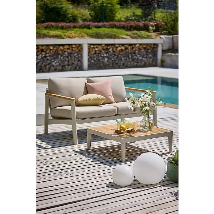 Sunfun Solo Loungesofa 2-Sitzer - B x T x H: 136 x 84,5 x 62,5 cm, Aluminium, Olefin, Light-Greige - Gartenmöbel-Set mit Sofa und Tisch auf einer Terrasse, ideal für entspannte Stunden im Freien.