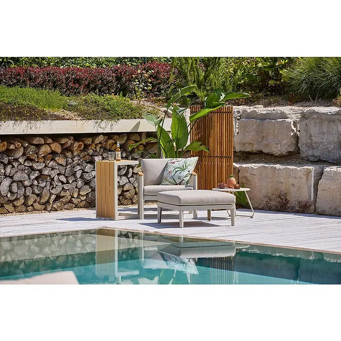 Sunfun Loungemöbel-Set Solo/Sarah - 4 -tlg., Aluminium, Stahl, Olefin, C-Shape Beistelltisch, Light-Greige - Entspannen Sie stilvoll mit diesem Outdoor-Sessel und Hocker. Die perfekte Ergänzung für Ihre Terrasse oder Ihren Poolbereich.