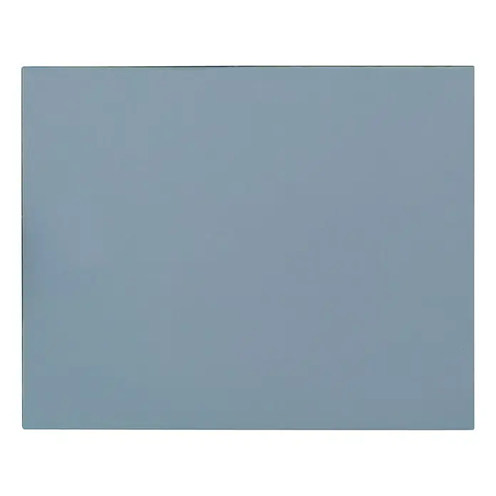 Stabilit Möbelgleiter Easy-Glider - 80 x 80 mm, Kleben - Nahaufnahme einer rechteckigen, blaugrauen Platte, ideal als Hintergrund oder zur Präsentation minimalistischer Designs.