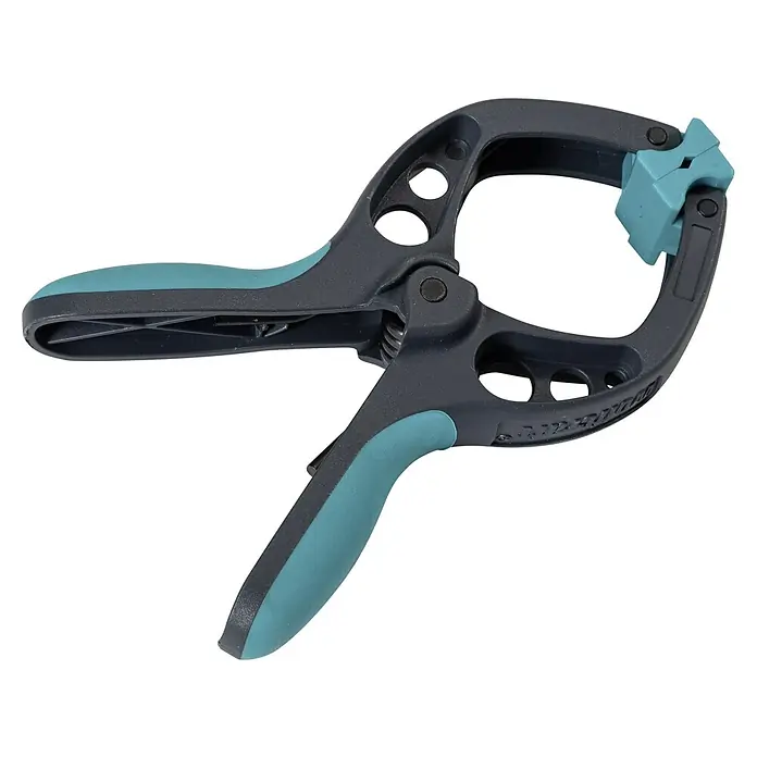 Wolfcraft Federzwinge FZ 40 - Spannweite: 40 mm, Ausladung: 40 mm - Eine Wolfcraft Einhandzwinge, ein praktisches Werkzeug zum Fixieren von Werkstücken, mit ergonomischem Griff und robuster Konstruktion.