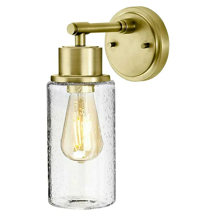 Elstead Wandleuchte Morvah - 60 W, L x B x H: 18,9 x 12 x 30 cm, Messing, E27 - Nahaufnahme einer stilvollen Wandleuchte mit klarem Glas und goldfarbenen Akzenten, die ein warmes Licht ausstrahlt.