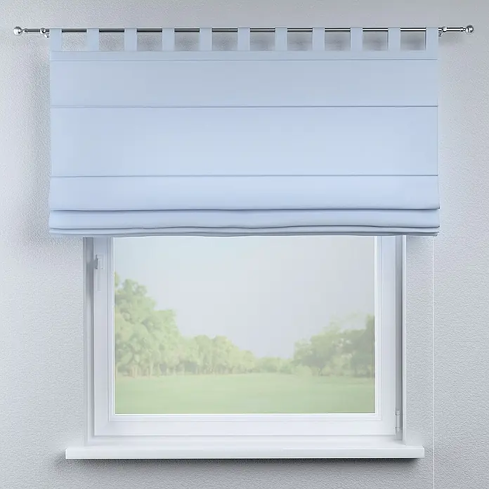 Dekoria Raffrollo - B x H: 120 x 160 cm - Hellblaue Raffrollos vor einem Fenster mit Blick auf eine grüne Landschaft. Schlichtes Design für modernes Wohnen.