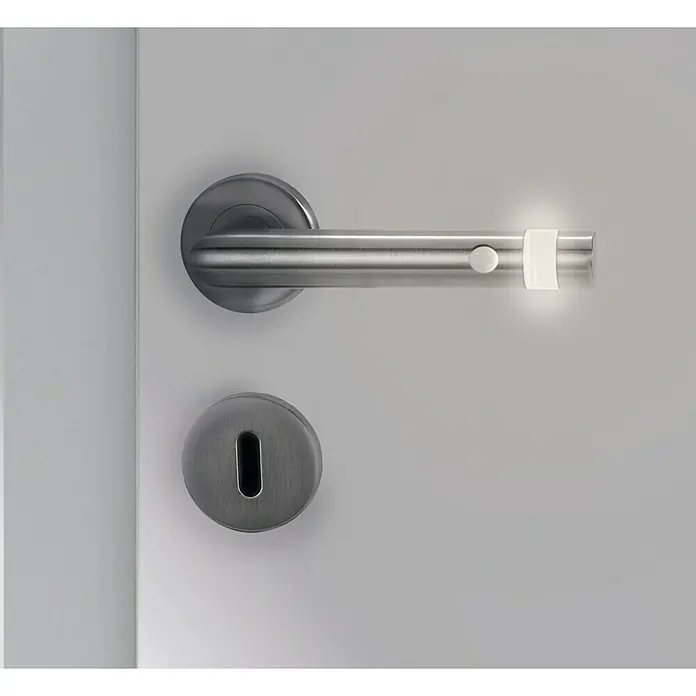 Diamond Doors Modern LED-Zimmertürgarnitur L-Form BB - Buntbart, Matt, Links/Rechts - Nahaufnahme einer Türschnalle mit integrierter LED-Beleuchtung, die modernes Design und Funktionalität vereint.