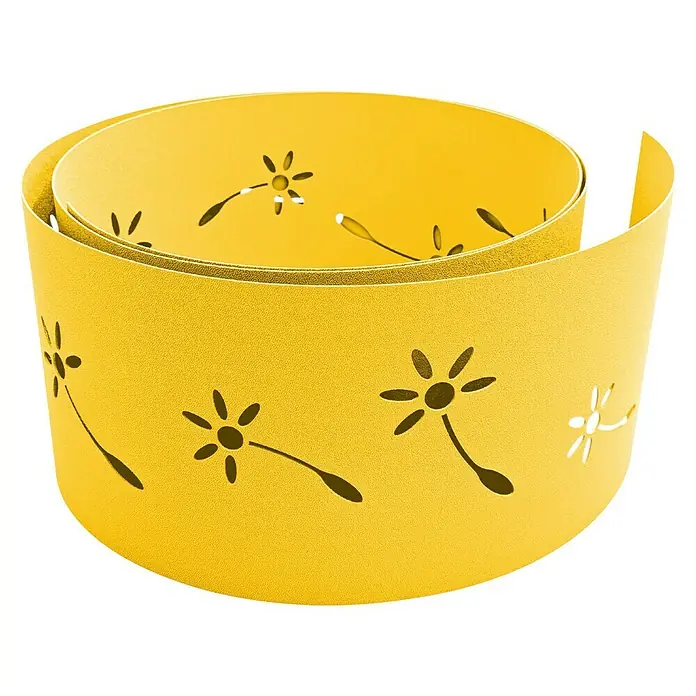 zaun|zu Sichtschutzstreifen Premium Pusteblumen Design - 2,55 m x 19 cm x 0,1 cm, Gelb - Nahaufnahme eines gelben Pflanzgefäßes mit ausgeschnittenen Blumenmustern, das eine verspielte und dekorative Note bietet.