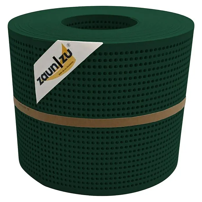 zaun|zu Sichtschutzstreifen Premium Gelocht - 26 m x 19 cm x 0,1 cm, Grün - Eine Rolle grüner Zaunfolie von Zaunzu, verpackt mit einem braunen Band und einem weißen Etikett.