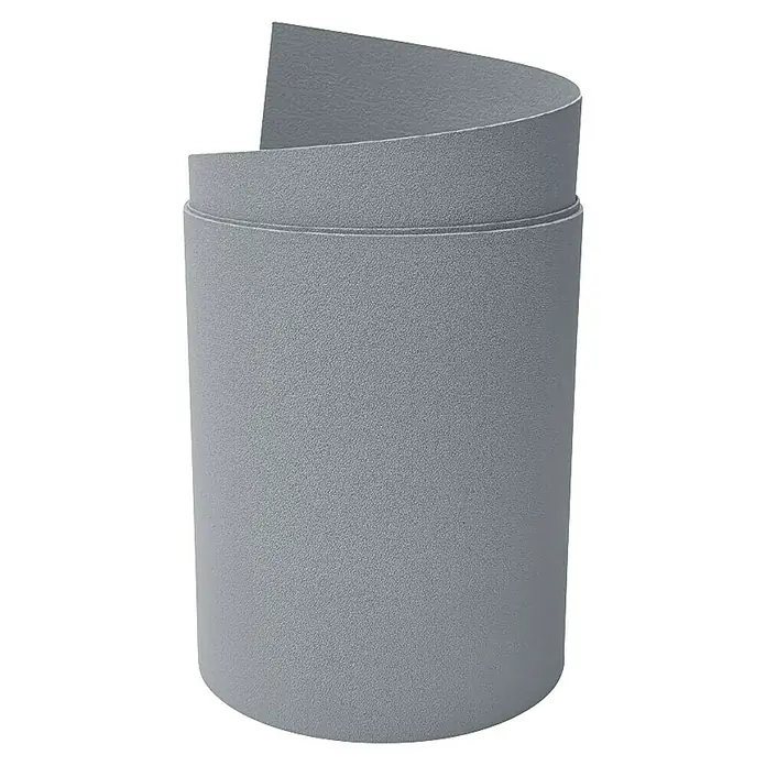 zaun|zu Sichtschutzstreifen Premium Maxi - L x B x H: 2,05 m x 24 cm x 0,1 cm, Fenstergrau - Das Bild zeigt ein isoliertes, zylindrisches, graues, gewickeltes Band. Es ist detailreich und für Präsentationen oder Werbung geeignet.