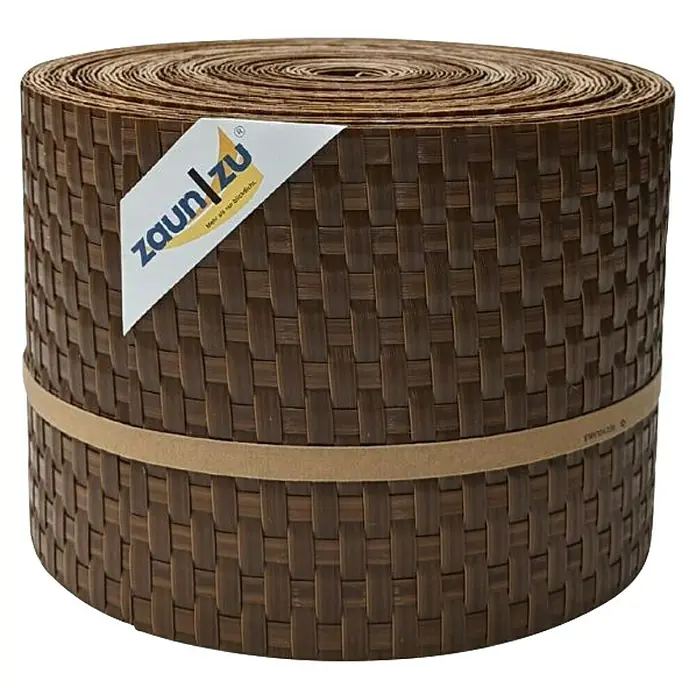 zaun|zu Sichtschutzstreifen Rattan PE - 26 m x 19 cm x 0,2 cm, Honigbraun - Zaunrolle aus braunem, geflochtenem Material mit Etikett und Band. Ideal zur dekorativen Gartengestaltung und als Sichtschutz.