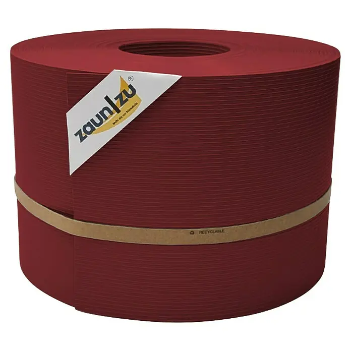zaun|zu Sichtschutzstreifen Rille PP DSM - 50 m x 19 cm x 0,1 cm, Bordeaux - Zaunfolie in Weinrot auf Rolle, mit braunem Band und Logo-Etikett. Sichtschutz für Zäune für mehr Privatsphäre.