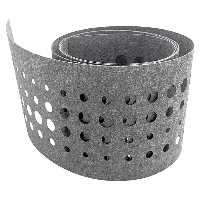 zaun|zu Sichtschutzstreifen Design Pulse - 2,6 m x 19 cm x 0,2 cm, Hellgrau - Graues Schleifband aufgerollt, mit regelmäßigen Löchern versehen, ideal für Schleifarbeiten.