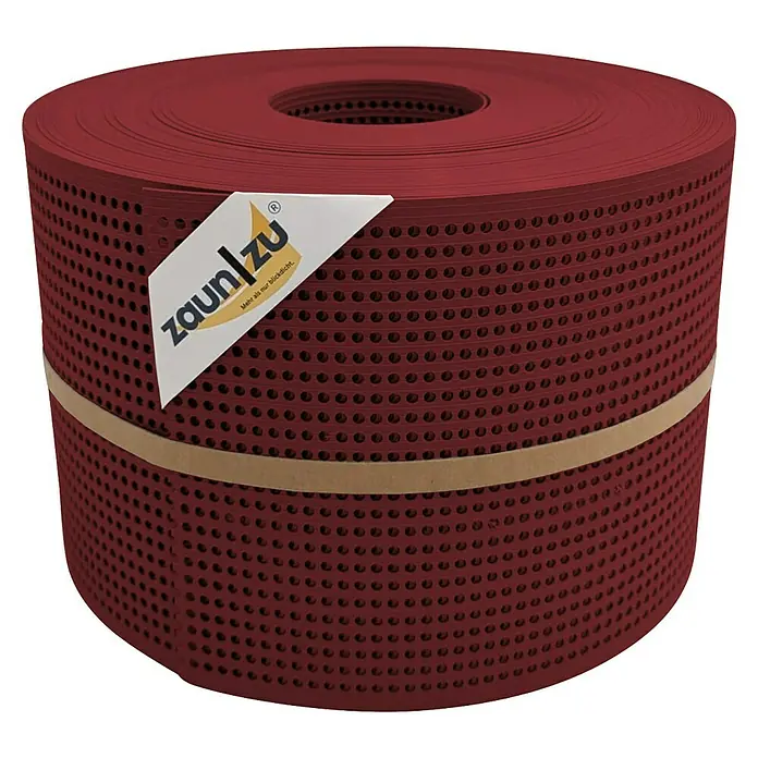 zaun|zu Sichtschutzstreifen Rille Gelocht 30% PP - 50 m x 19 cm x 0,1 cm, Bordeauxrot - Rolle bordeauxroter Zaunfolie von Zaun|zu mit perforierter Oberfläche, ideal als Sichtschutz und zur individuellen Gestaltung von Zäunen.