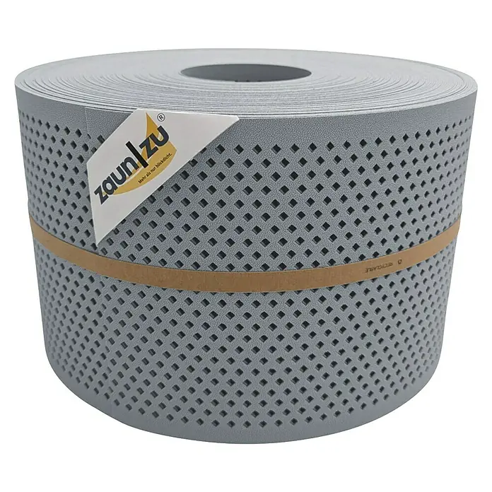 zaun|zu Sichtschutzstreifen Premium Gelocht Diamant - 50 m x 19 cm x 0,1 cm, Fenstergrau - Graue Zaunblende auf Rolle mit braunem Band und Etikett, ideal für Sichtschutz und Gartengestaltung.\n