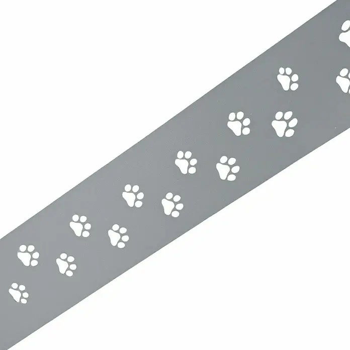 zaun|zu Sichtschutzstreifen Premium Tapsi - 2,55 m x 19 cm x 0,1 cm, Fenstergrau - Grauer Pfotenabdruck-Teppich. Dieser Teppich bietet einen sicheren und sauberen Bereich für die pelzigen Freunde. Die Pfotenabdrücke verleihen dem Teppich eine verspielte Note.