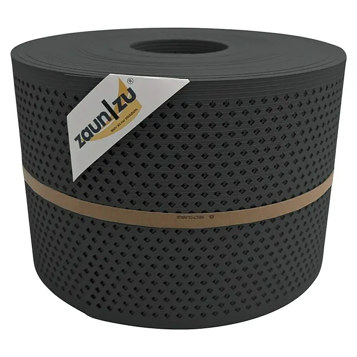 zaun|zu Sichtschutzstreifen Rille Quadrat Diamant - 50 m x 19 cm x 0,1 cm, Anthrazit - Eine Rolle grauen Zaunstreifens von ZaunZu, ideal für mehr Privatsphäre im Garten. Das Produkt ist umweltfreundlich und recycelbar.