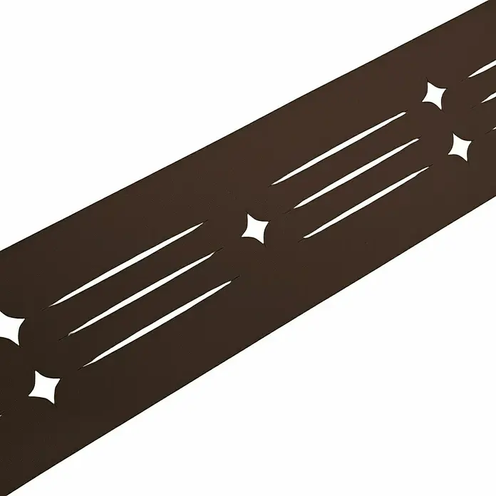 zaun|zu Sichtschutzstreifen Starline Laser - 2,55 m x 19 cm x 0,1 cm, Braun - Nahaufnahme eines braunen Gürtels mit Stern- und Schlitzmuster auf weißem Grund, ideal für Modeaccessoires.