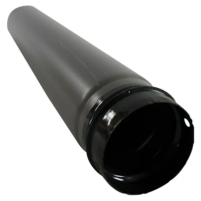 Pelletrohr - Ø x L: 80 x 250 mm, Emailliert, Gussgrau - Schwarzes Ofenrohr aus Metall, leicht schräg fotografiert, das seine robuste Bauweise und seine typische Verwendung im Heizungsbereich zeigt.