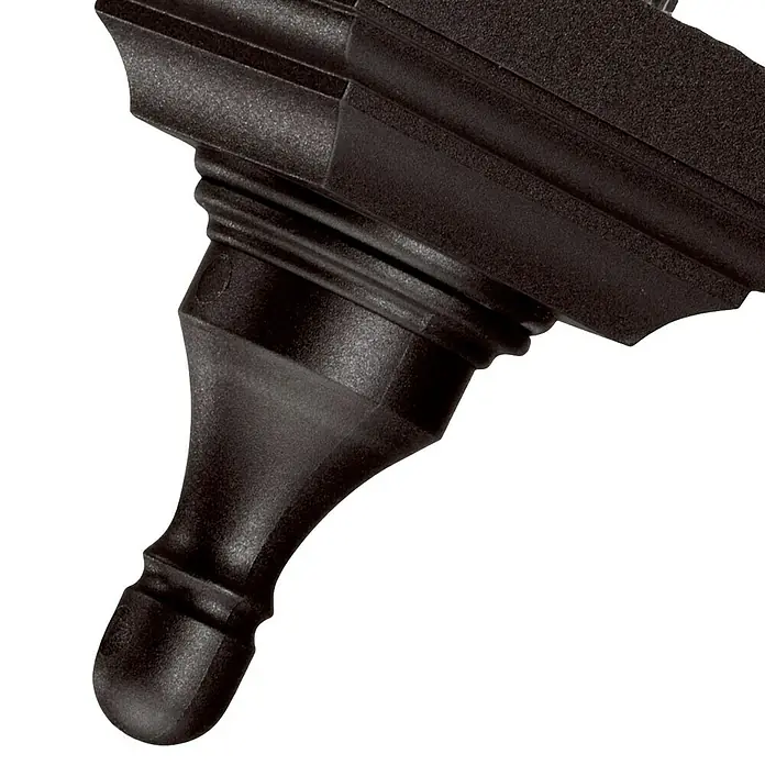 Elstead Außensockelleuchte Kerry - 50 W, Farbe Gehäuse: Schwarz, 20,5 x 20,5 x 44 cm, Ohne Leuchtmittel - Nahaufnahme einer braunen, dekorativen Konsole. Die Konsole ist detailliert und hat eine glatte Oberfläche. Perfekt für Möbel oder Regale.
