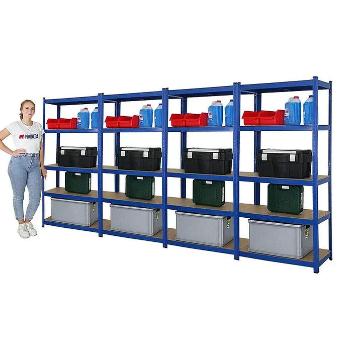Proregal Schwerlastregal Mega Deal Ragnar - H x B x T: 180 x 90 x 40 cm, Traglast pro Boden: 175 kg, Anzahl Böden: 5 Stk., Stecken, Blau - Lagerregal mit vier Ebenen, gefüllt mit Boxen und Behältern in verschiedenen Farben, neben einer stehenden Person.