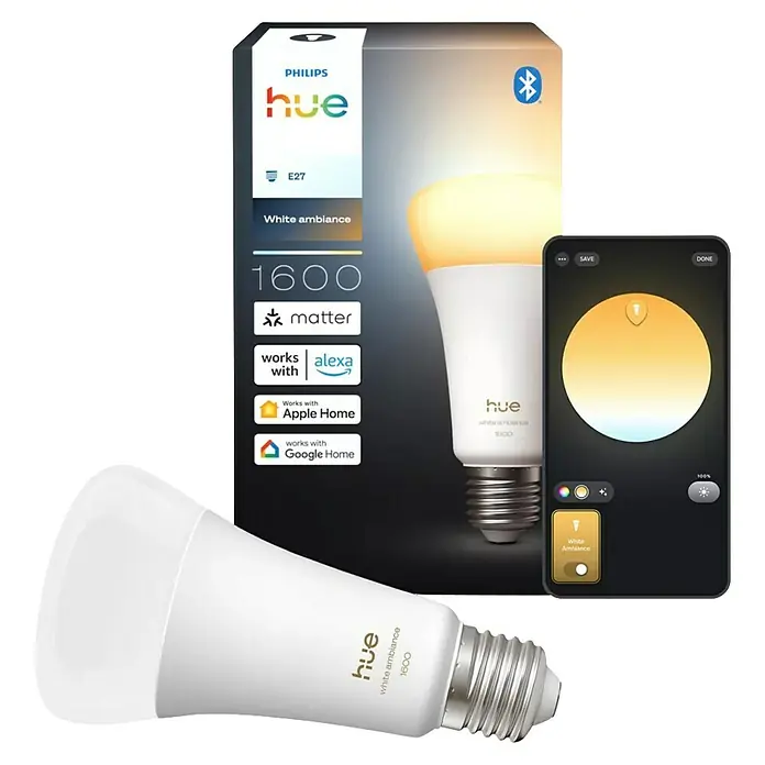 Philips Hue Smart-LED-Lampe White Ambiance 1600 matter - E27, Dimmbar, Kaltweiß, 1.600 lm, 11,8 W - Das Bild zeigt eine Philips Hue White Ambiance 1600 E27 Lampe mit Verpackung und Smartphone-App zur Steuerung, für ein smartes Zuhause.