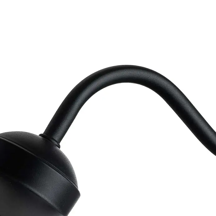 Elstead Außenwandleuchte Klampenborg - 60 W, 31,8 x 31,8 x 31,8 cm, Schwarz, IP44 - Detailansicht einer eleganten, mattschwarzen Lampe mit gebogenem Arm, die modernes Design und Funktionalität vereint.