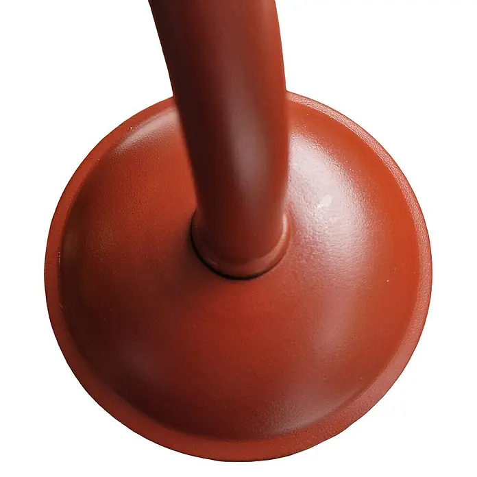 Elstead Außenwandleuchte Klampenborg - 60 W, 31,8 x 31,8 x 31,8 cm, Oxide Red, IP44 - Nahaufnahme des roten Lampenfußes, der eine robuste und solide Bauweise zeigt. Das Design strahlt Funktionalität und schlichte Eleganz aus.