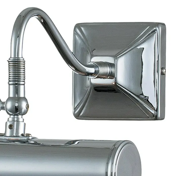Elstead LED-Bilderleuchte - 40 W, L x B x H: 20 x 19 x 13,5 cm, Chrom - Nahaufnahme einer Chrom-Bilderleuchte mit verstellbarem Arm und quadratischer Wandhalterung, ideal für die Kunstbeleuchtung.
