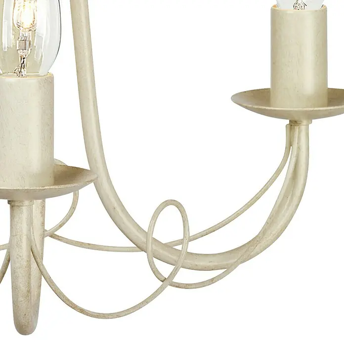 Elstead Pendelleuchte Minster - 60 W, L x B x H: 37 x 37 x 34,5 cm, Elfenbein/ Gold, E14 - Detailaufnahme eines dekorativen Kronleuchters mit geschwungenen Armen und Lampenfassungen in einem warmen Cremeton.