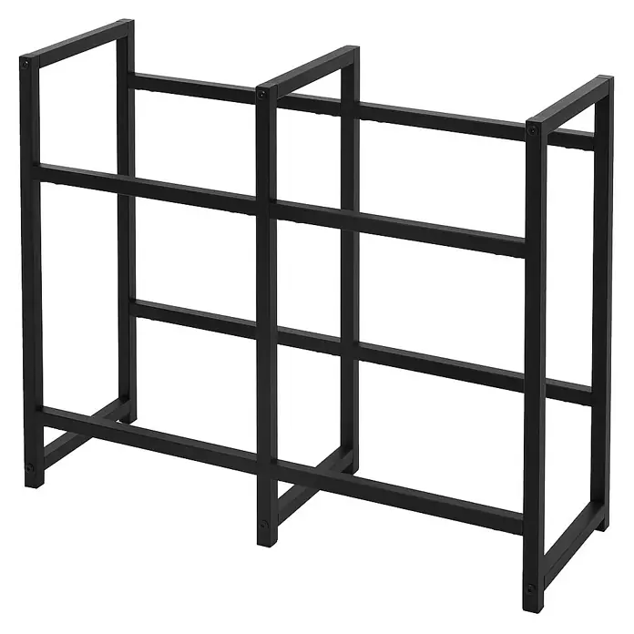 ML-Design Getränkekistenregal Kastenständer für 4 Kisten stabiles Standregal freistehend Stahl - H x B x T: 75,5 x 31 x 31 cm, Traglast pro Boden: 150 kg, Anzahl Böden: 4 Stk., Stecken, Anthrazit - Das Bild zeigt ein modernes, schwarzes Weinregal aus Metall, das Flaschen stilvoll und sicher aufbewahrt. Praktisches Design.