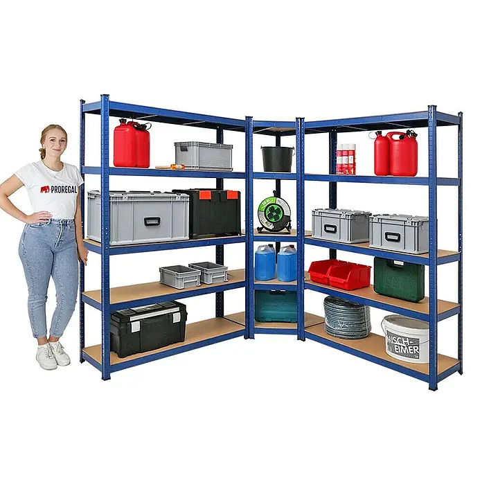 Proregal Eckregal Mega Deal Ragnar - Traglast pro Boden: 175 kg, Anzahl Böden: 5 Stk., Stecken, Blau - Ein Eckregalsystem mit blauen Metallrahmen und Holzregalböden, voll mit verschiedenen Aufbewahrungsbehältern und Werkzeugen.