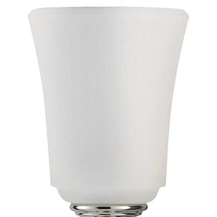 Elstead LED-Wandleuchte Hugenot - 3 W, L x B x H: 15,2 x 13,3 x 24,8 cm, Chrom, Warmweiß - Nahaufnahme eines weißen Lampenschirms mit chromfarbener Halterung. Der Schirm hat eine zylindrische Form und ein mattes Finish.