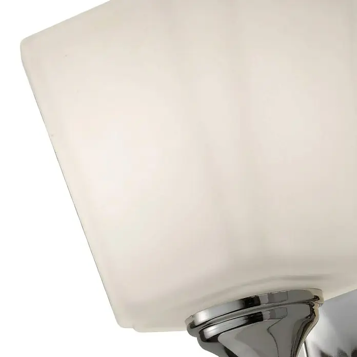 Elstead LED-Wandleuchte Concord - 3 W, L x B x H: 15,2 x 11,7 x 25,7 cm, Chrom, Warmweiß - Detailansicht einer modernen Wandleuchte mit einem quadratischen, weißen Lampenschirm und einer glänzenden Chromhalterung.