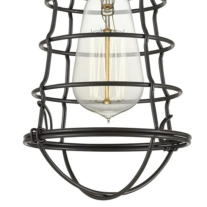 Elstead Deckenleuchte Mixon - 60 W, Ø x H: 14 x 27,1 cm, Nickel poliert, E27 - Nahaufnahme einer Pendelleuchte im industriellen Stil mit einem Edison-Leuchtmittel in einem schwarzen Metallkäfig.