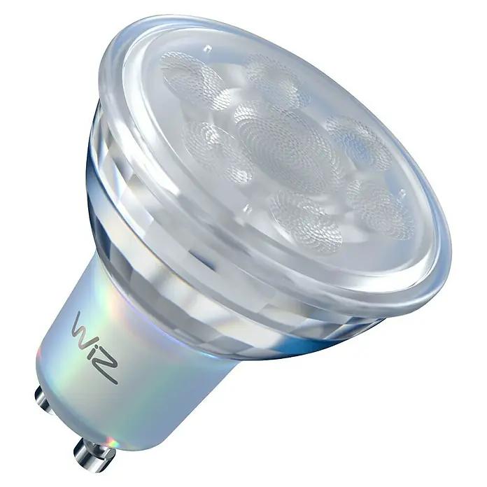 Philips Wiz Smart-LED-Lampe - GU10, Dimmbar, Mehrfarbig, 400 lm, 5 W, 1 Stk. - Nahaufnahme einer WiZ LED-Lampe, die für intelligente Beleuchtung und Energieeffizienz in modernen Haushalten steht.