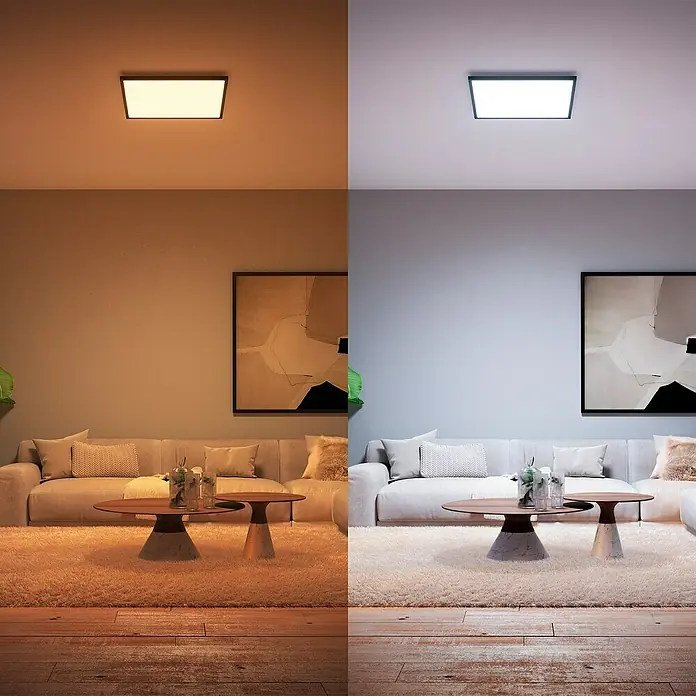 Philips Hue LED-Panel White Ambience Aurelle - 39 W, L x B x H: 60 x 60 x 4,6 cm, Schwarz, Warmweiß - Zwei LED-Deckenleuchten in unterschiedlichen Farbtemperaturen. Die Leuchten sind rechteckig und haben einen schwarzen Rahmen.