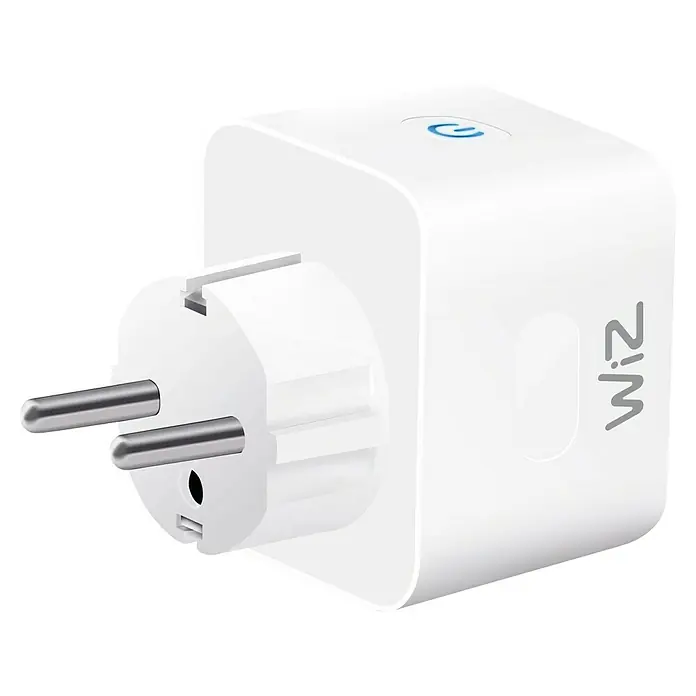 Philips Wiz Smart-Steckdose - Innen, IP20, Weiß, 1 Stk. - Nahaufnahme eines WiZ Smart Plugs, einem intelligenten Stecker, der die Automatisierung von Haushaltsgeräten ermöglicht und mit Wi-Fi verbunden ist.