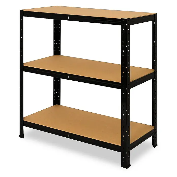 shelfplaza Schwerlastregal BLACK - H x B x T: 115 x 120 x 40 cm, Traglast pro Boden: 175 kg, Stecken, schwarz - Produktansicht eines schwarzen Metallregals mit drei Holzböden, ideal für Lagerung und Organisation im Werkstattbereich.