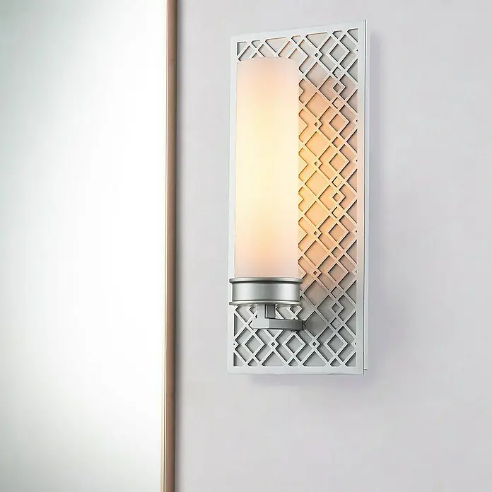 Elstead Wandleuchte Ziggy - 40 W, L x B x H: 11,4 x 15,2 x 34,3 cm, Silber, E27 - Wandleuchte mit mattiertem Glas und geometrischem Metallgitter für stimmungsvolle Beleuchtung im Raum.