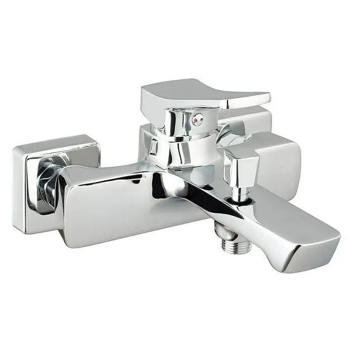 Camargue Madrid Badewannenarmatur - Chrom, Glänzend - Glänzende Chrom-Badewannenarmatur mit Hebelgriff und Umsteller für Brauseanschluss. Modernes Design für Ihr Badezimmer.