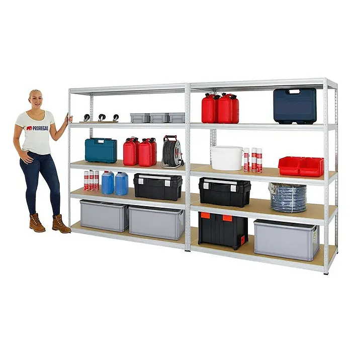 Proregal Schwerlastregal Mega Deal Giant Elephant - H x B x T: 180 x 150 x 60 cm, Traglast pro Boden: 200 kg, Anzahl Böden: 5 Stk., Stecken, Verzinkt - Bild eines silbernen Regals mit Werkzeugen und anderen Gegenständen, das für zusätzlichen Stauraum sorgt.