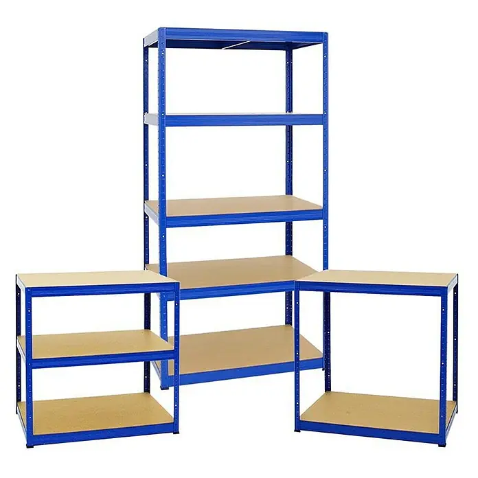 Proregal Schwerlastregal Mega Deal Slim Elephant M - H x B x T: 180 x 180 x 60 cm, Traglast pro Boden: 350 kg, Anzahl Böden: 5 Stk., Stecken, Blau - Drei blaue Regale mit Holzregalböden in verschiedenen Größen. Das größte Regal hat fünf Ebenen und die beiden anderen haben jeweils zwei Ebenen.