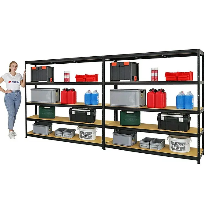 Proregal Schwerlastregal Mega Deal Giant Elephant - Traglast pro Boden: 200 kg, Anzahl Böden: 5 Stk., Stecken, Schwarz - Das Bild zeigt ein Schwerlastregal mit vier Ebenen, beladen mit verschiedenen Boxen und Behältern, ideal für Lagerung.