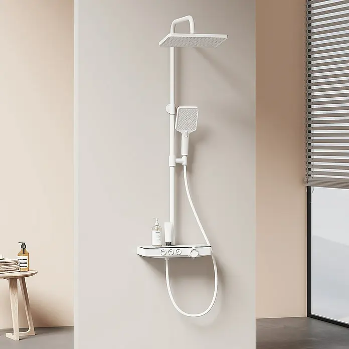 Emke Duschsystem Tastenschalter Duschsäule F09 - Mit Thermostatarmatur, Lochabstand: 70,7 cm, Anzahl Strahlarten: 3 Stk., Weiß - Elegante weiße Duschgarnitur mit Kopf- und Handbrause sowie Ablagefläche, perfekt für moderne Badezimmer.\n