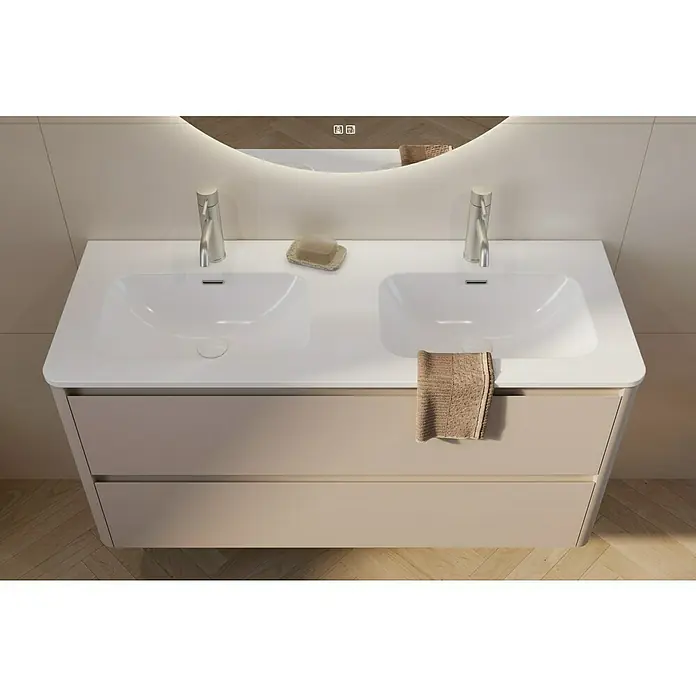 Thebalux Badmöbel-Set Sunny - Gesamtbreite Badmöbel: 121 cm, Sand, Matt - Moderne Badezimmereinrichtung mit Doppelwaschbecken, minimalistischen Armaturen und hellen Farbtönen für ein stilvolles Ambiente.