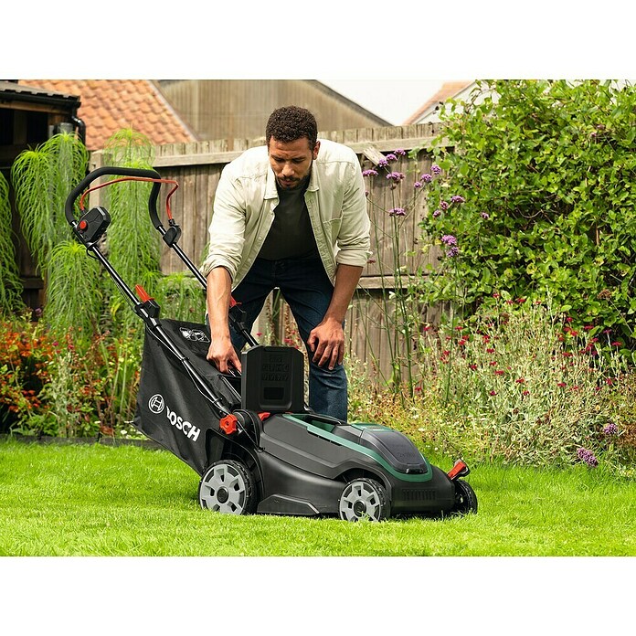 Bosch Power for All 18V Akku-Rasenmäher Rotak 18V2-43 (2 Akkus, 4 Ah, Schnittbreite: 43 cm) | BAUHAUS