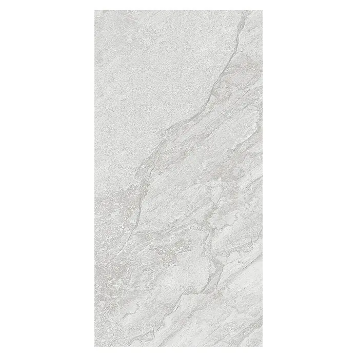 Terrassenfliese Quarzo Silver - 40 x 80 x 2 cm, Silber, Matt - Feinsteinzeugfliese in Steinoptik, ideal für moderne Innenräume. Die helle Farbe und die natürliche Textur schaffen eine elegante Atmosphäre.
