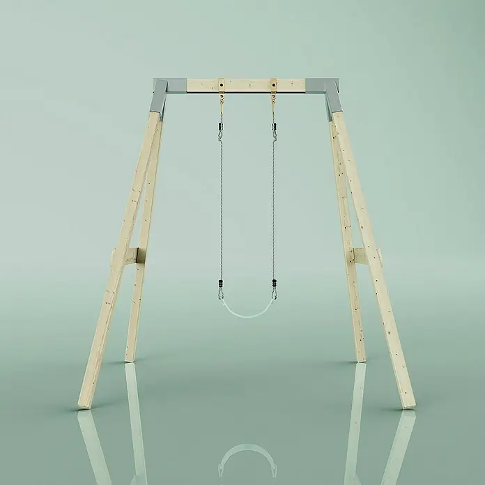 OutdoorToys Schaukel Schaukel Giraffe - B x L: 163 x 179 cm, Holz - Eine hölzerne Kinderschaukel mit einem hellen, minimalistischen Design steht im Fokus, ideal für den Garten oder das Spielzimmer.