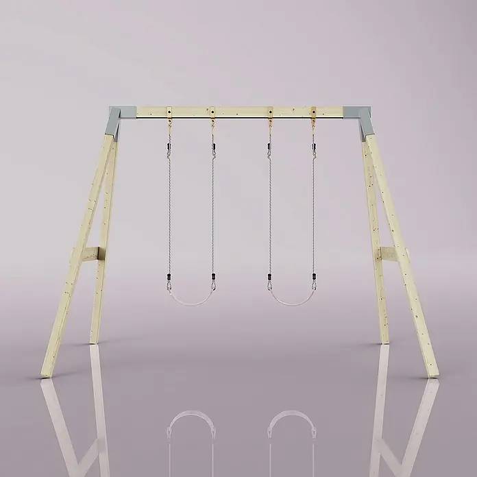 OutdoorToys Schaukel Schaukel Nachtfalter - B x L: 177 x 260 cm, Holz - Holzschaukelgerüst mit zwei Schaukeln. Das Schaukelset ist aus hellem Holz gefertigt und steht auf einem glänzenden Untergrund.