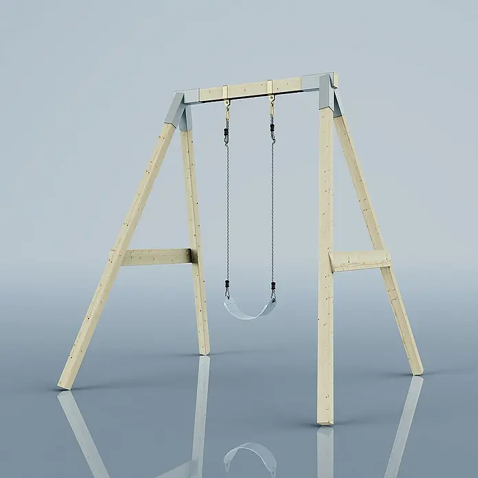 OutdoorToys Schaukel Schaukel Giraffe - B x L: 163 x 179 cm, Holz - Eine Holzschaukel mit Metallverbindungen und einer hellen Sitzfläche auf reflektierendem Untergrund.