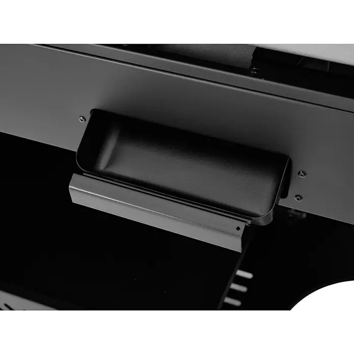 Kingstone Plancha-Grill Pro 4000 - Grillfläche (B x T): 87 x 54 cm, 16 kW, Anzahl Brenner: 4 Stk. - Detailaufnahme eines schwarzen Metallproduktes, möglicherweise Teil eines Geräts oder einer Maschine. Die Oberfläche ist matt und weist eine robuste Bauweise auf.