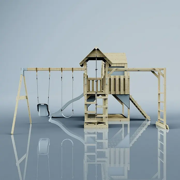OutdoorToys Kinderspielturm Polarplay Knut - L x B x H: 490 x 503 x 291 cm, Blau - Ein detailreiches Bild eines hölzernen Kinderspielhauses mit Schaukeln, Rutsche und Klettergerüst. Ideal für aktive Kinder und Gärten.