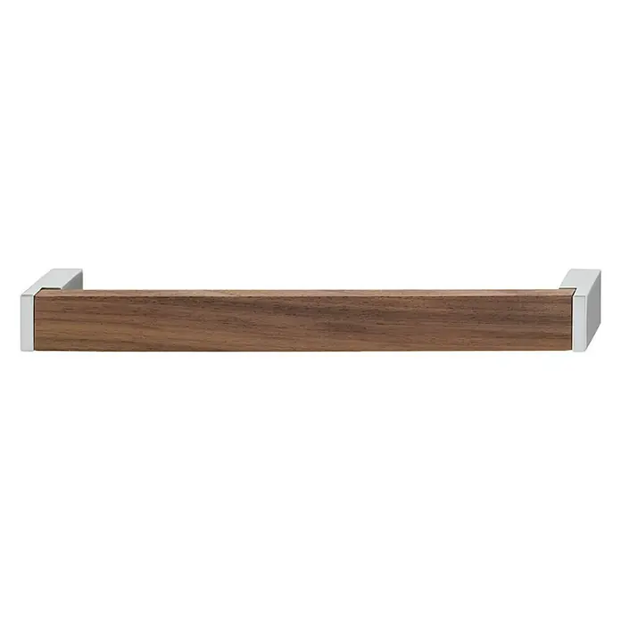 Häfele Tirador para muebles - Tipo de tirador del mueble: Estribo, L x An x Al: 140 x 20 x 29 mm, Madera, Cromado, Distancia entre orificios: 128 mm, Marrón oscuro - Un moderno toallero de madera con detalles plateados. Su diseño sencillo se adapta perfectamente a cualquier baño.